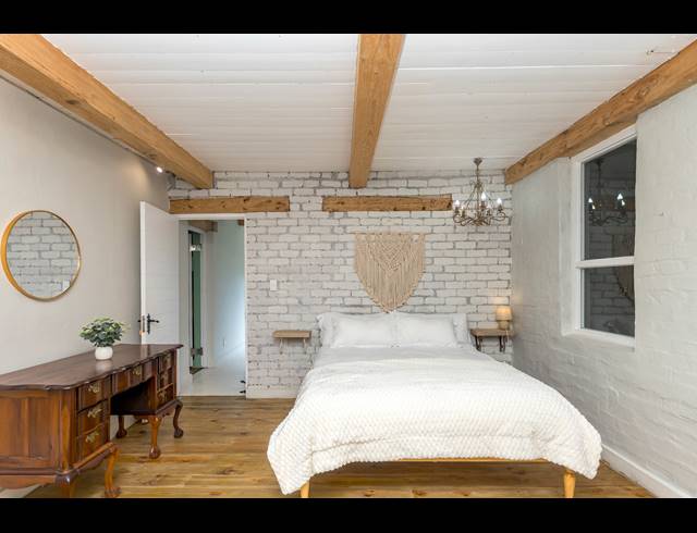 4 BEDROOM FREESTANDING TO LET IN OVERKLOOF